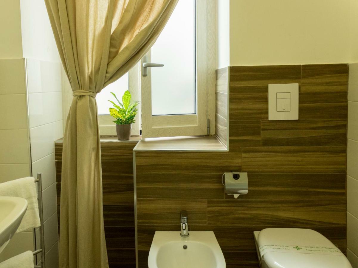 נאפולי Rooms Stazione Centrale מראה חיצוני תמונה